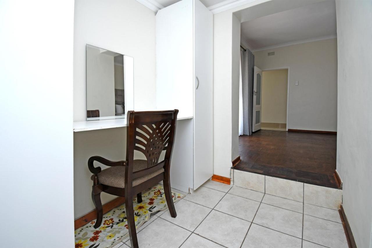 Zwelakho Furnished Apartments The Cube Joanesburgo Exterior foto